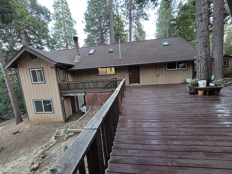 19844 Pine Dr E — Photo 25