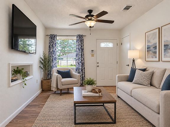 4th image of 2741 Cardinal Dr