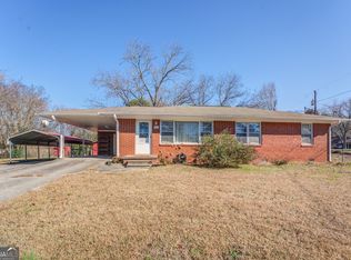 801 Greenhill Dr NE, Conyers, GA 30012