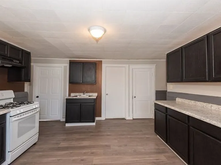 26-28 Salem St #3 — Photo 6