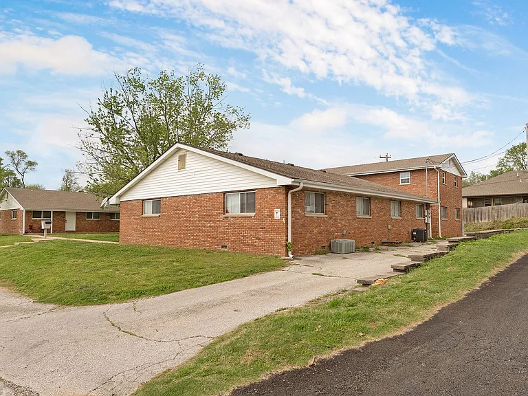 East University Apartments — Photo 14