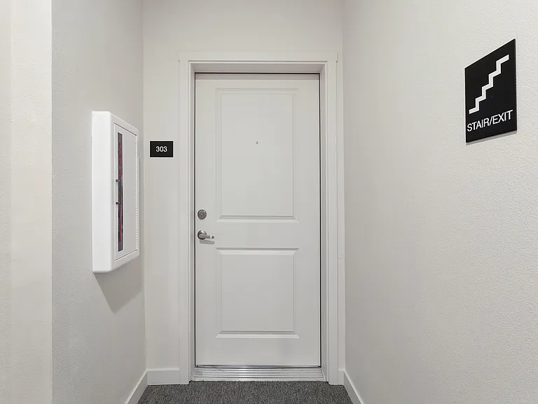 Evergreen Peak Apartments — Photo 18