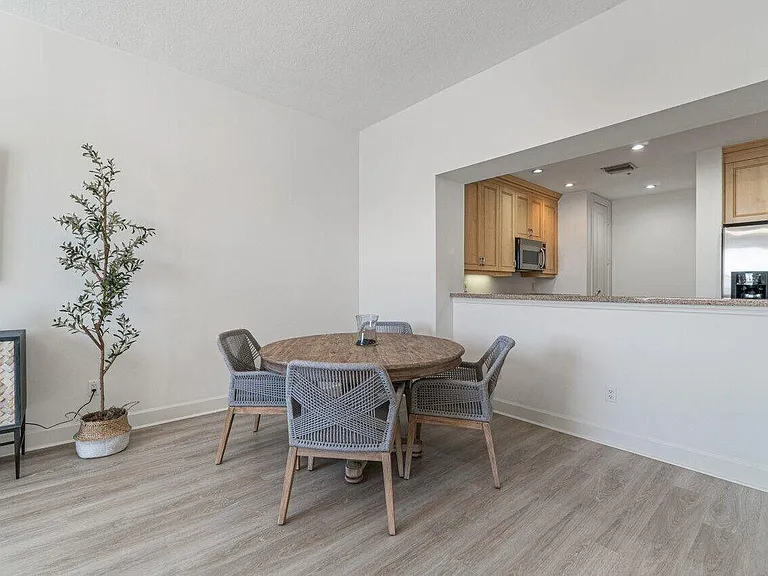 200 NE 2nd Ave #401 — Photo 13