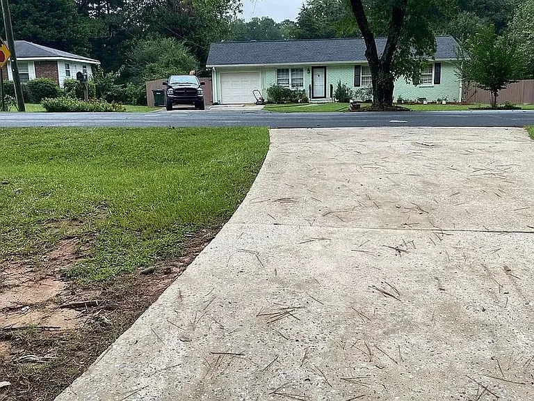 1658 Georgia Ave SW — Photo 9