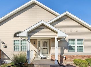 113 Summit Ct, Columbus, WI 53925