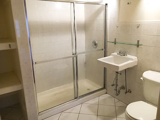 Rented by The Roebling Group | media 11