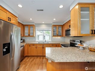 7701 Beacon Place NE #103, Bremerton, WA