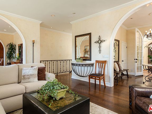 4th image of 2851 La Castana Dr
