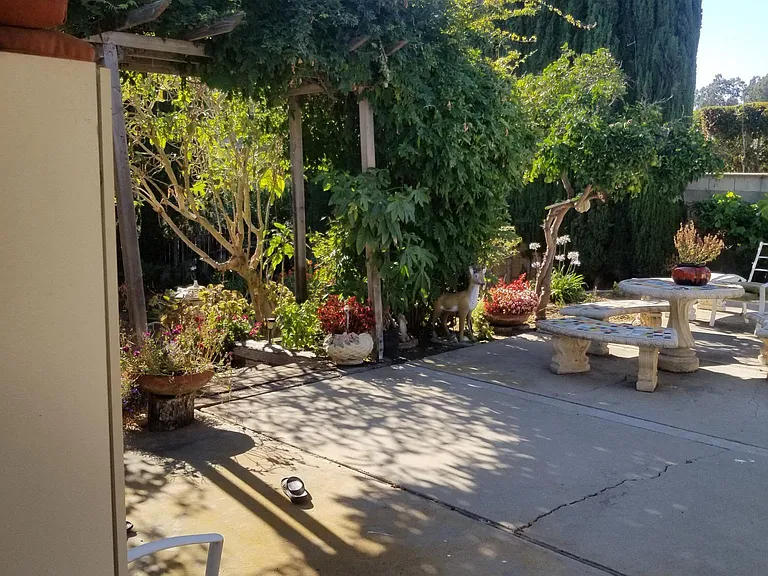 2244 Finch Ln — Photo 22