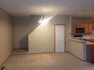 1936 Bluestem Ln, Shoreview, MN 55126