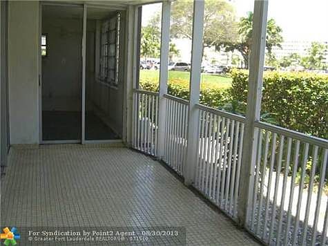 4th image of 1670 NE 191st St APT 102-3