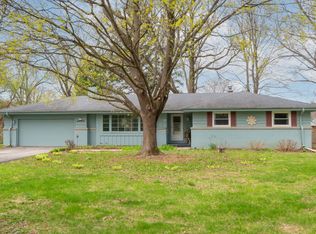2685 Forest View Ct, Brookfield, WI 53005