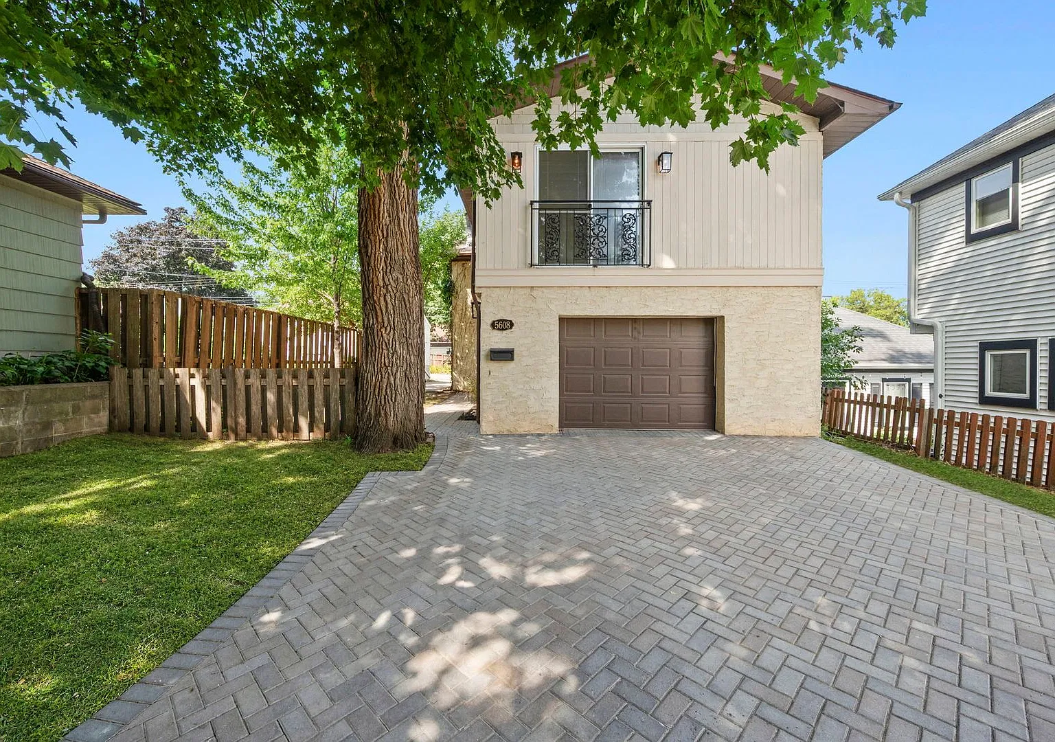 Charming 3-Bedroom Home in Minneapolis' Kenny Neighborhood — Photo 2