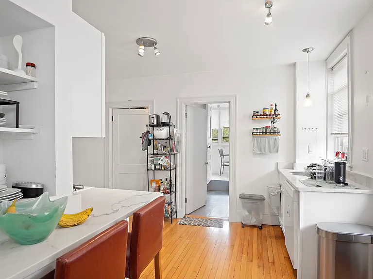 189 Cedar St #2 — Photo 5