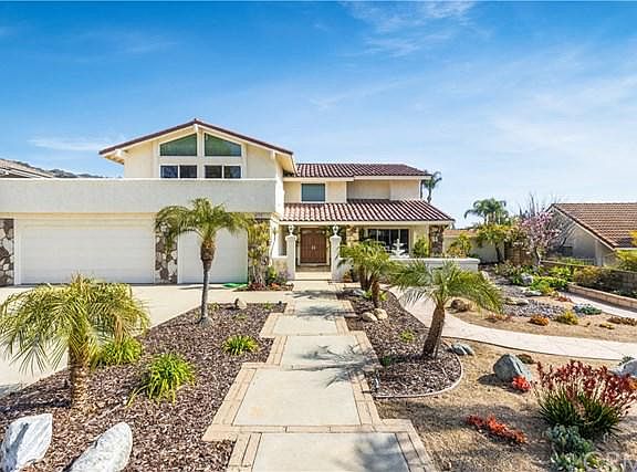 4th image of 4772 Raymond Dr