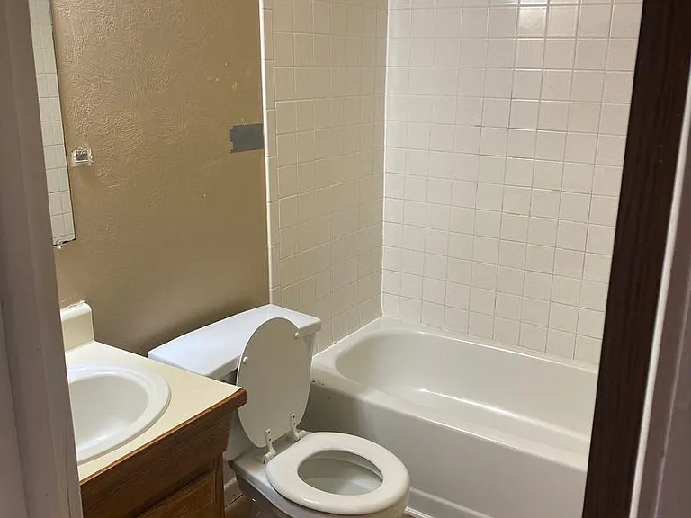 410 E Yampa St — Photo 7