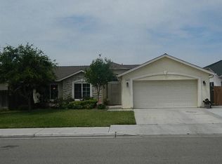 1593 N Carnegie Ave, Fresno, CA 93722