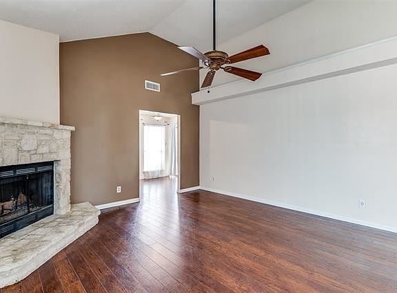 2nd image of 7304 Blackthorn Dr