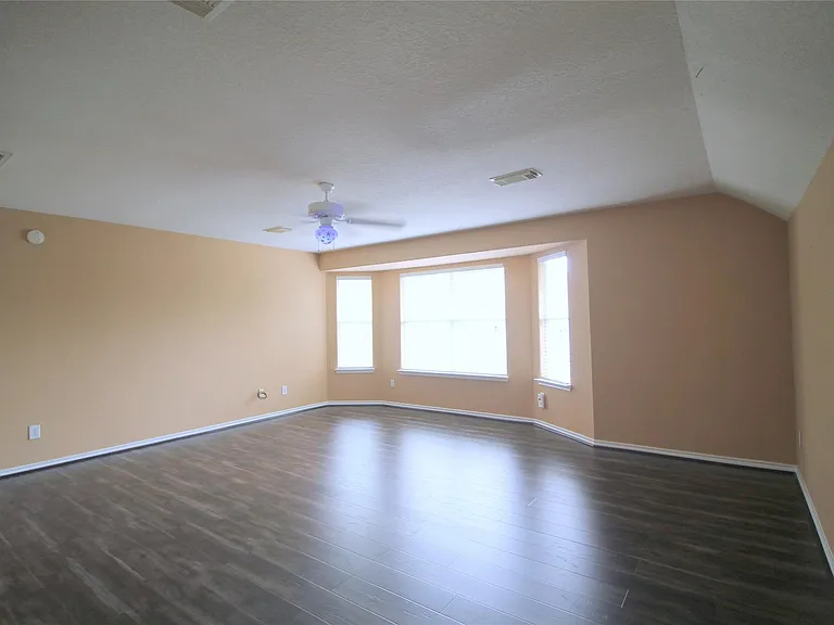 19927 Black Canyon Dr — Photo 28