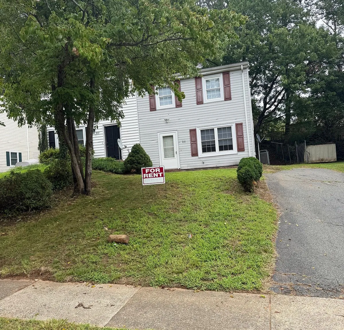 3 bed, 1232 sqft, $2,000 — Photo 1