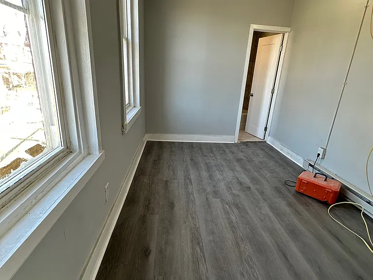 1521 Wakeling St #2F — Photo 1