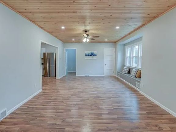 5th image of 1009 Spruce St