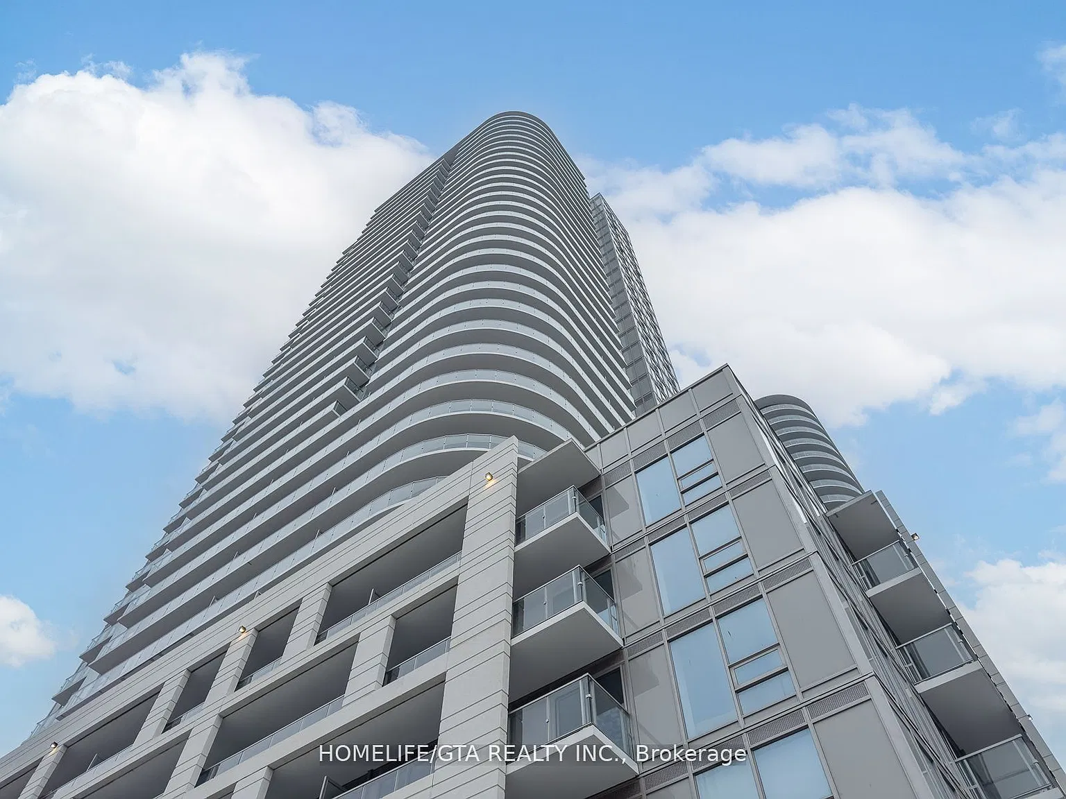 2 bed, $2,600 — Photo 1