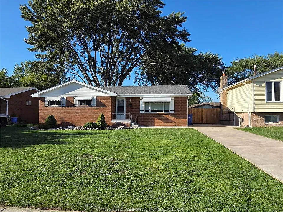 399 Saint Peter St
