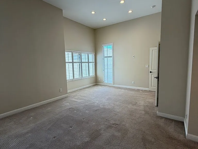1734 N Verdugo Rd #6 — Photo 27