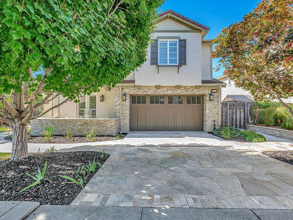 1st image of 161 Laurelwood Drive