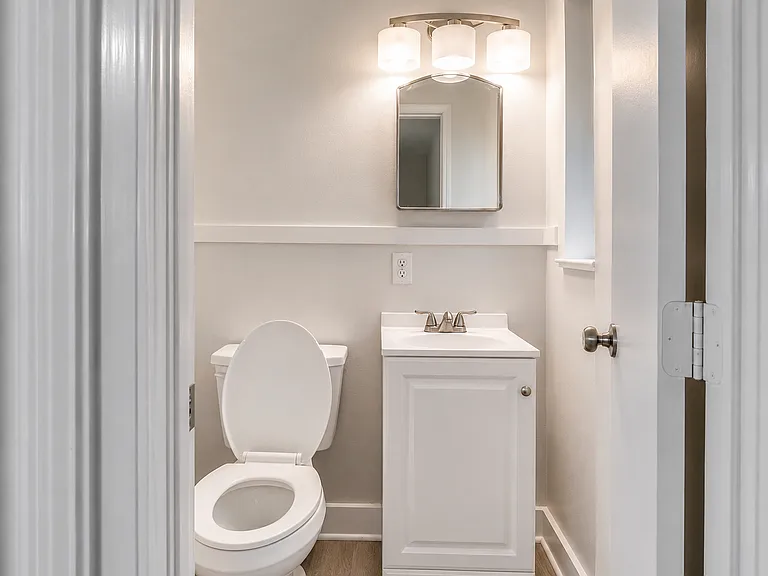 3122 Oak Forest Dr — Photo 5
