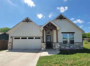 3207 NW 30th St, Fort Worth, TX 76106