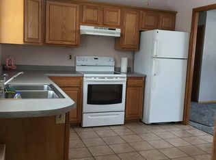 3905 E 21st St, Sioux Falls, SD 57103