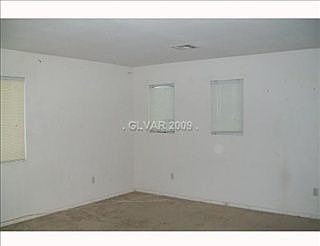 5th image of 9879 Erins Grove Ct