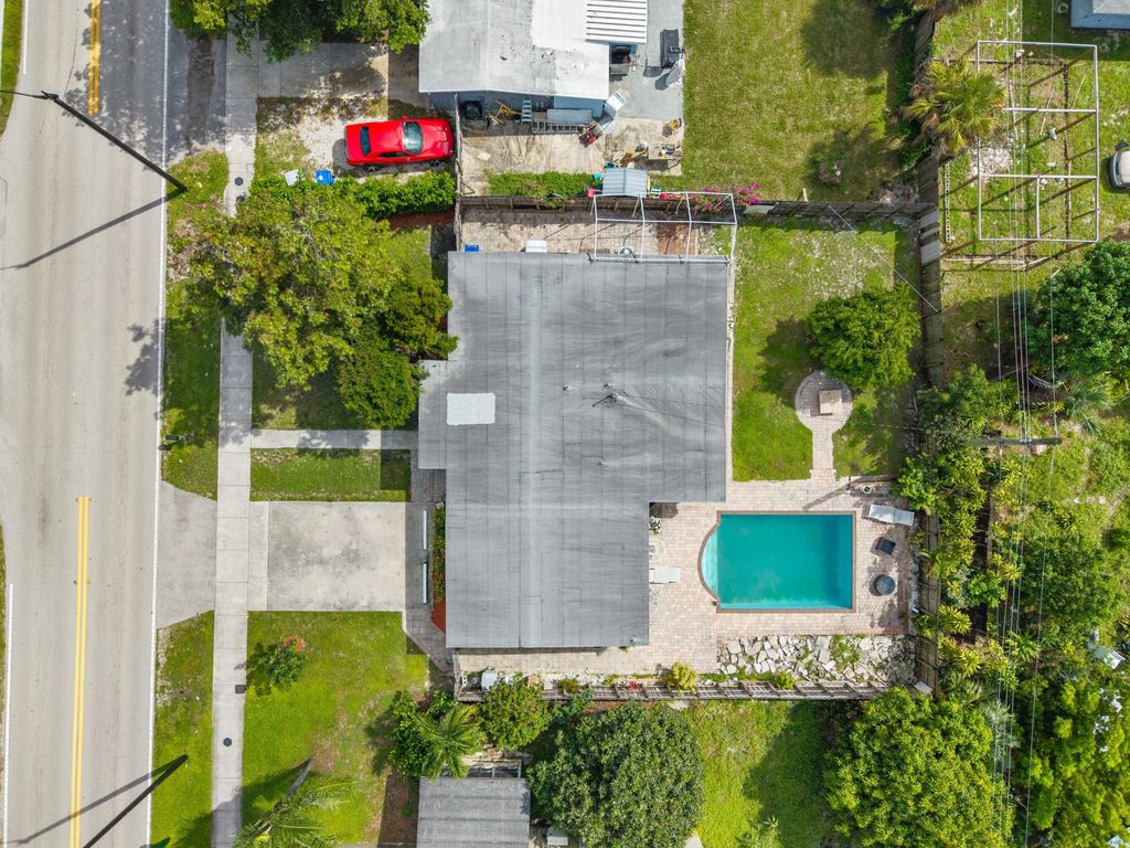 1388 NE 54TH Street, photo 6