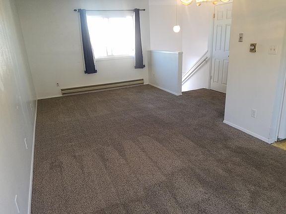 2nd image of 715 Beaufort St #F