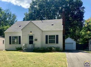 1177 SW Collins Ave, Topeka, KS 66604