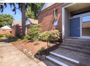 14915 NE Sacramento St, Portland, OR 97230