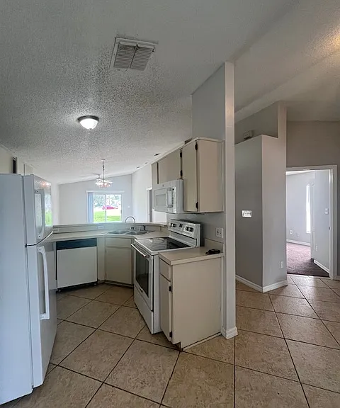 9618 Rivers Bend Ct — Photo 3