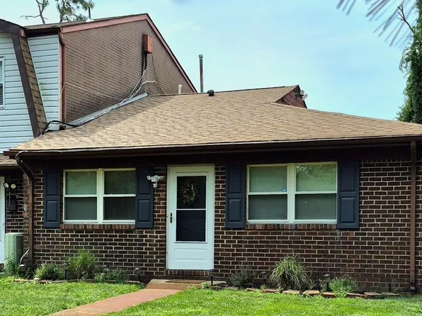 12 Greenwood Loop Rd, Brick, NJ 08724