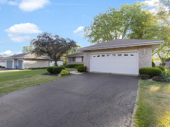 984 Anee Dr, Rockford, IL 61108