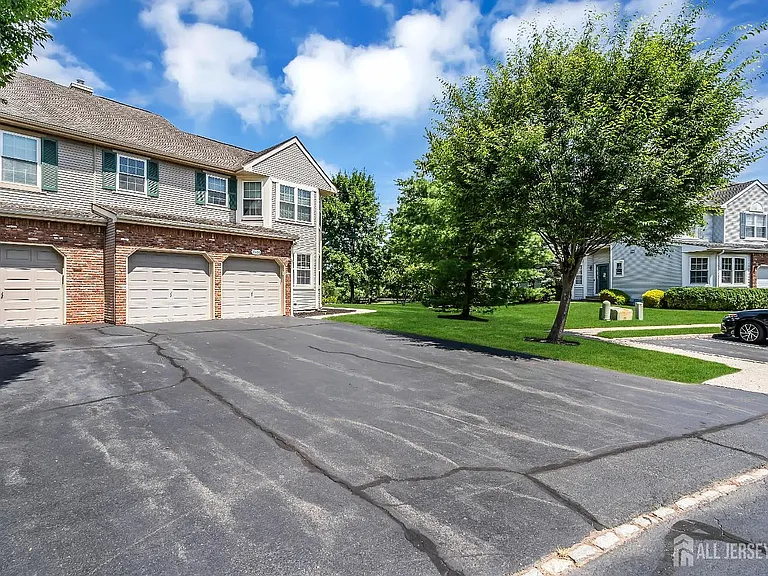 1506 Pinhorn Dr — Photo 25