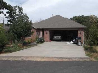 8 Faye Ln, Bella Vista, AR, 72714
