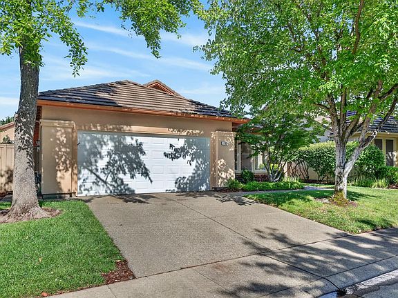 2nd image of 1160 Cobblefields Ct