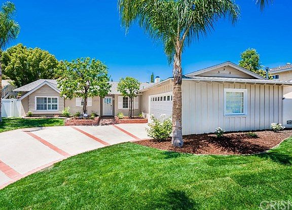 4th image of 26955 Helmond Dr