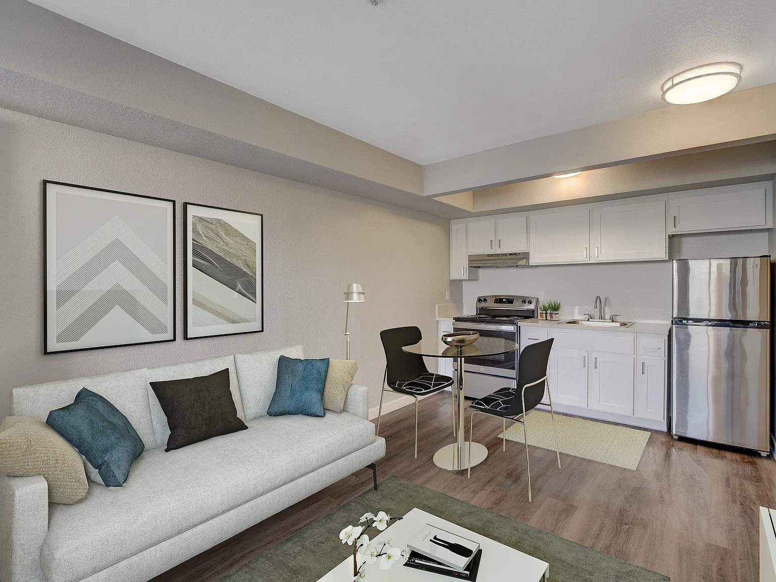Mezzo Apartments — Photo 4