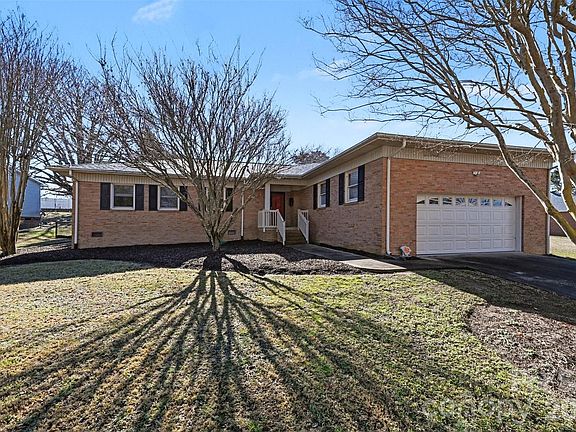 4th image of 3030 Vernell Ln