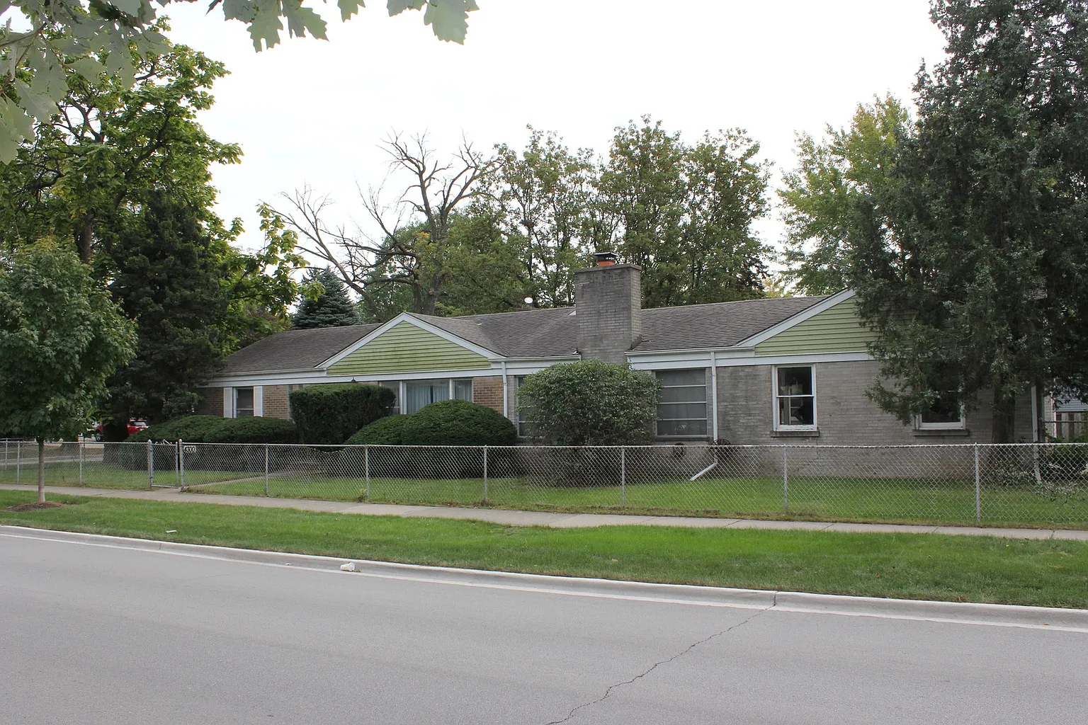 4300 Dubois Blvd photo 1