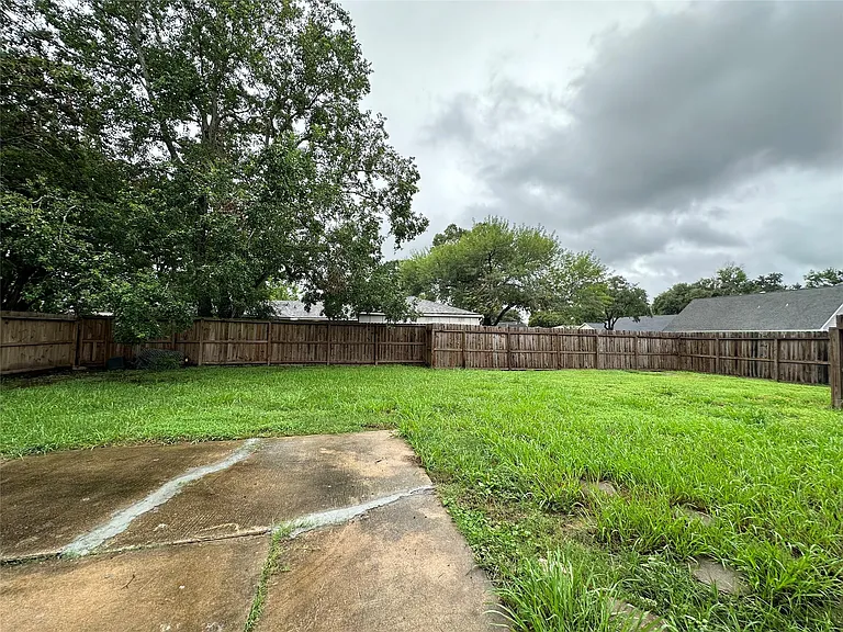 1937 Arcadia Dr — Photo 32