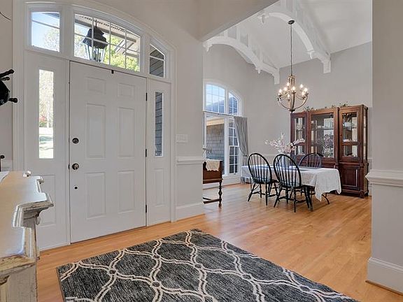 5th image of 115 Granny Smith Cir
